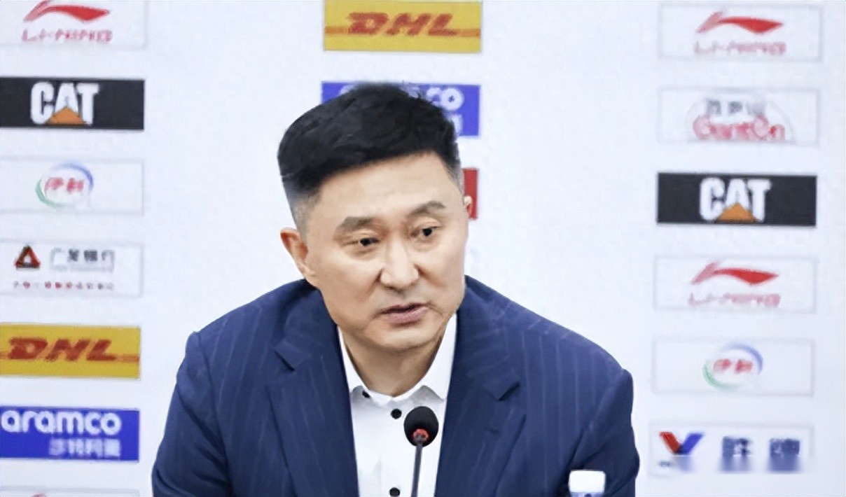  胜广州发布会！杜锋不满领先后松懈，徐杰同理并直指防反击差！