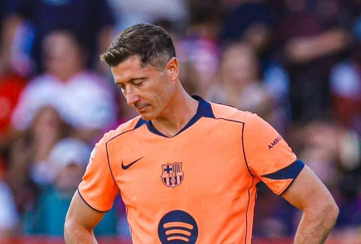 世体:芝加哥火焰不仅为莱万提供丰厚合同,还将带来品牌收入