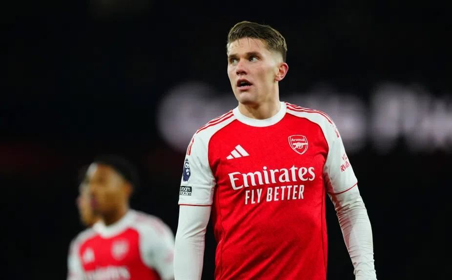  哲凯赖什谈当选瑞典年度最佳前锋：今年充满挑战，很高兴拿奖