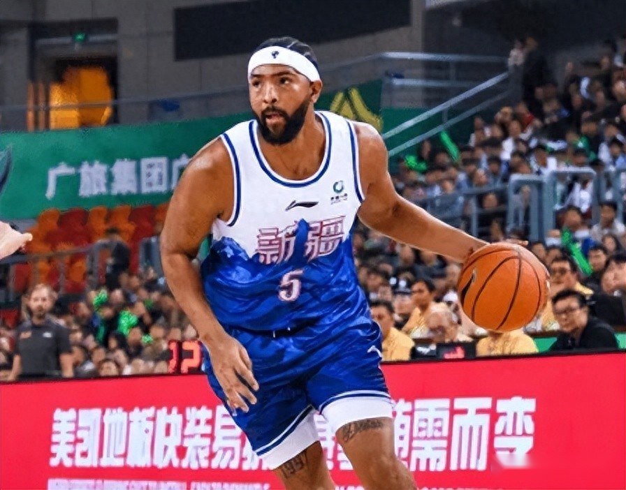  输完北京刘炜遭众怒！用人+防守+应变全崩，实在不行下课吧！