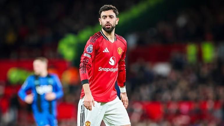  赖特：B费不想离开曼联，但俱乐部没有表达他对球队的重要性