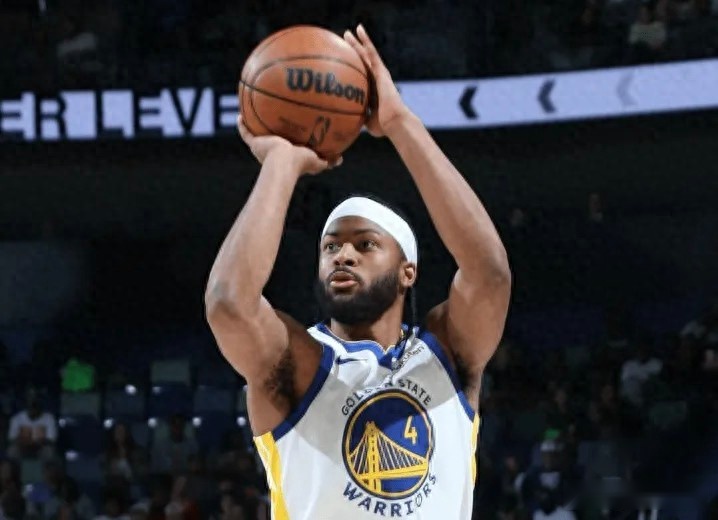  勇士3将不行还是走吧！穆迪送罚球绝杀，库明加摆烂，格林纯送分