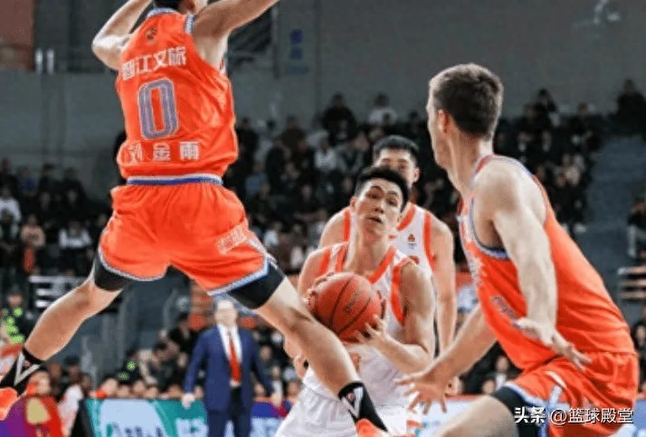  场均20分！单场32分！探花在NBL大满贯后仍制霸CBA，江苏有福了！