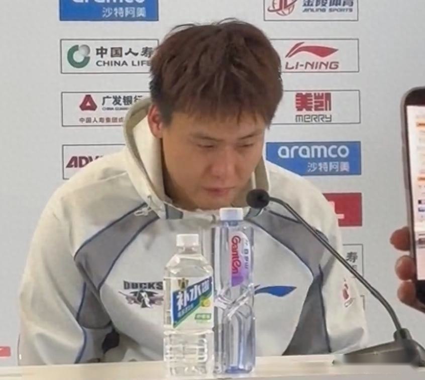  胜辽宁发布会！赵睿点赞防守+进攻执行力，总结末节发挥！