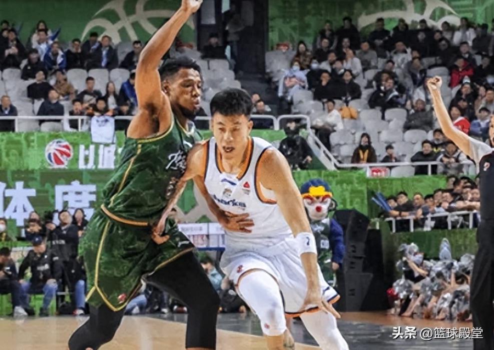  上海97-105同曦 球员评价：张镇麟优秀，5人及格，4人低迷