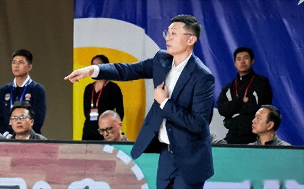  胜北控发布会！刘炜满意攻守+篮板，齐麟直指打出新疆气势！