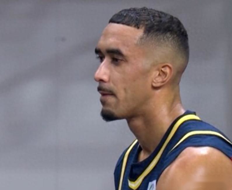  广东半场大胜同曦！徐杰+三外齐爆，2内稳定，张昊可圈可点！