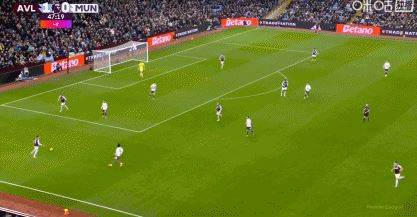 第45+2分钟，多古抢断卡什，库尼亚兜射破门，曼联1-1维拉！