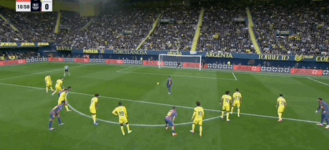 半场：黄潜0-1巴萨，拉菲尼亚点射+中柱，韦加飞铲亚马尔染红