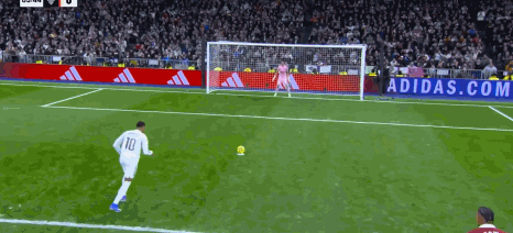 姆巴佩点射破门！年度59球追平C罗皇马自然年进球纪录