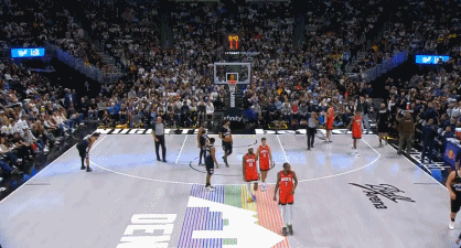 掘金主帅骂裁判“你xx没事吧？”，杜兰特兴奋做驱逐手势起哄