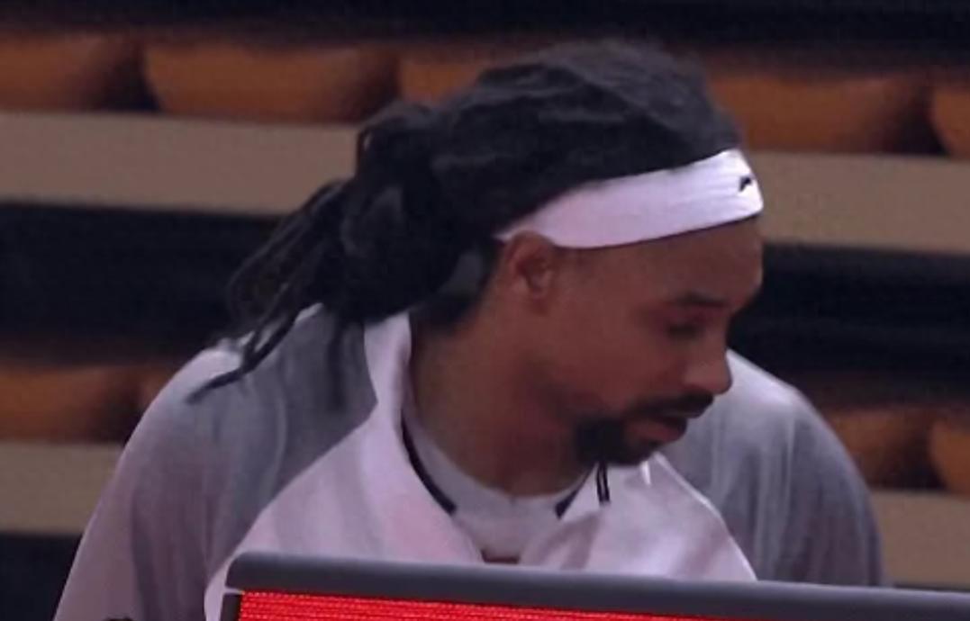 广东半场险胜广州！萨林杰轰20分，张文逸+双小外迷失，徐杰太稳