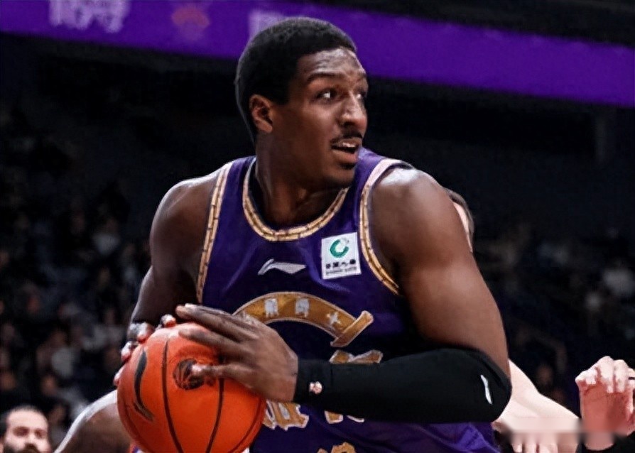 北控本赛季咋整？无防守，内线受伤，外援拉胯，仅靠廖三宁太难顶