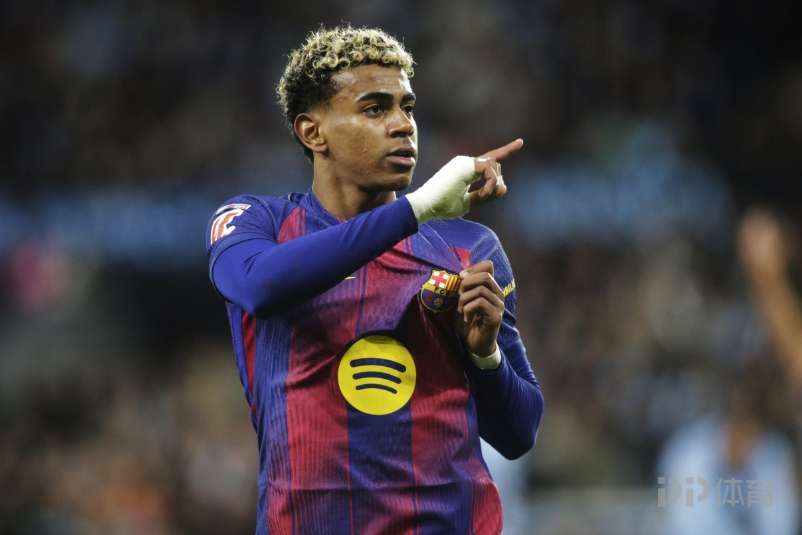 亚马尔传记作者：梅西当时有C罗做对手 亚马尔需要找到动力