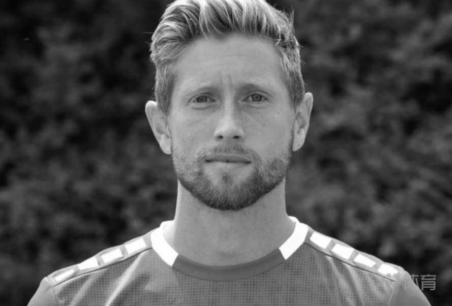 R.I.P. 34岁德国后卫赫特纳乘坐缆车时坠落 不幸去世