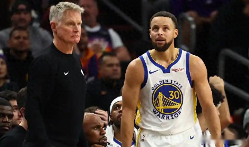 输猛龙3人习惯性引崩盘！科尔糟糕用人，库里格林关键时刻又垮了