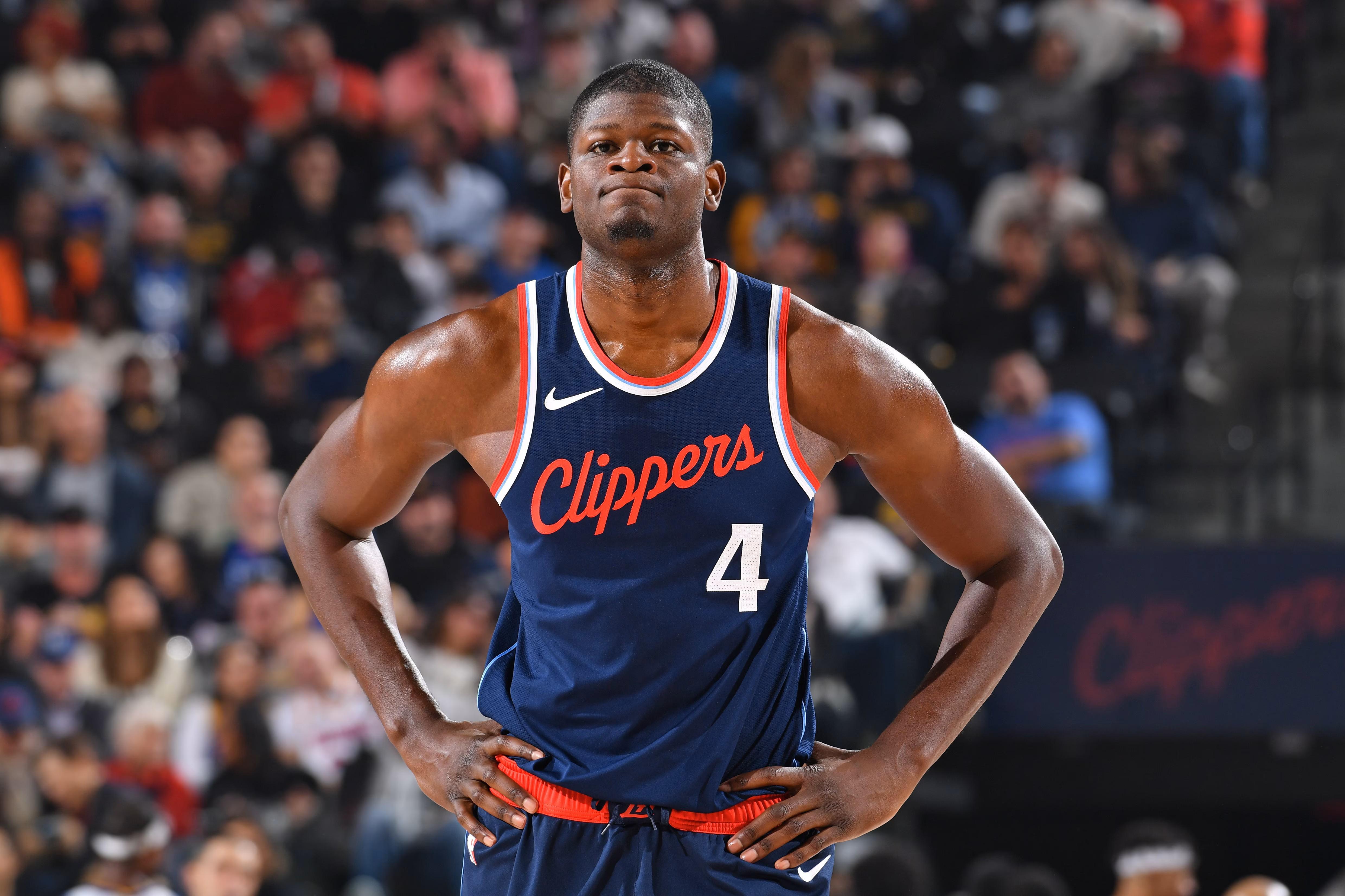 Shams:27岁的2018年6号秀班巴以自由球员身份与猛龙签约1年