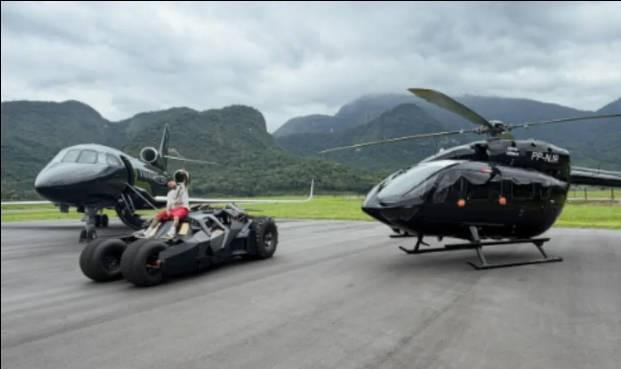 壕！太阳报：内马尔晒的蝙蝠战车和飞机总价值接近5000万英镑