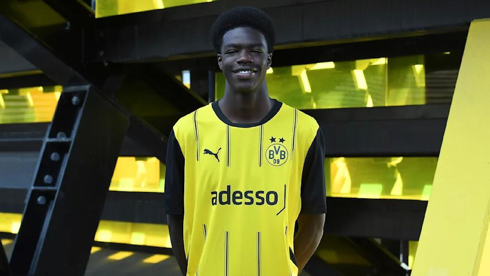 图片报：多特将提拔青训穆萨-卡巴，有望进入对阵法鹰大名单