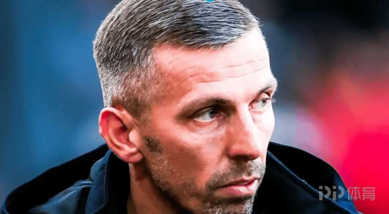 接替罗塞尼尔！官方：前狼队主帅加里-奥尼尔执教斯特拉斯堡