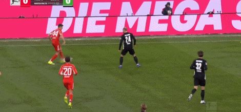 拜仁8-1狼堡，奥利塞2射1传，迪亚斯2传1射，凯恩传射