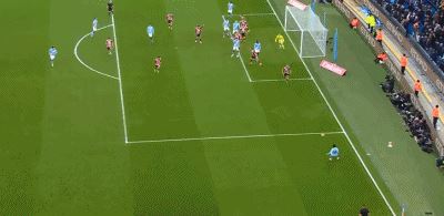 曼城10-1埃克塞特城，塞门约首秀传射，罗德里世界波