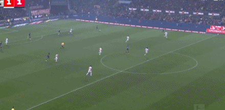 第45+5分钟，将功补过！奥利塞助攻格纳布里小角度破门，科隆1-1拜仁