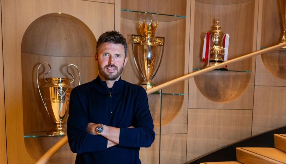 太阳报：鼓舞军心，卡里克反复提到18年穆帅带队3-2逆转曼城