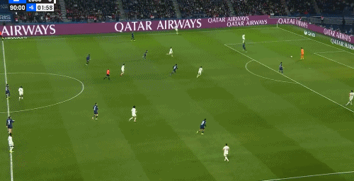 第90+3分钟，巴尔科拉禁区断球抽射破门，巴黎3-0里尔