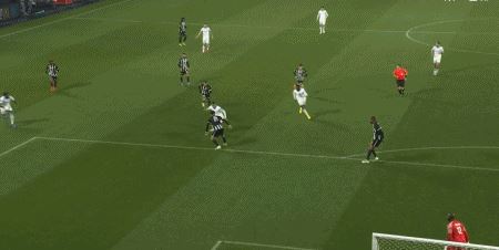 半场：昂热1-4马赛，哈米德-特拉奥雷传射，古伊里、格林伍德建功