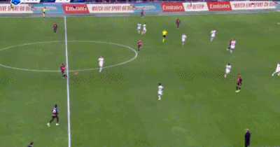 第76分钟，萨勒马克尔斯右路传中，菲尔克鲁格头球破门，米兰1-0莱切