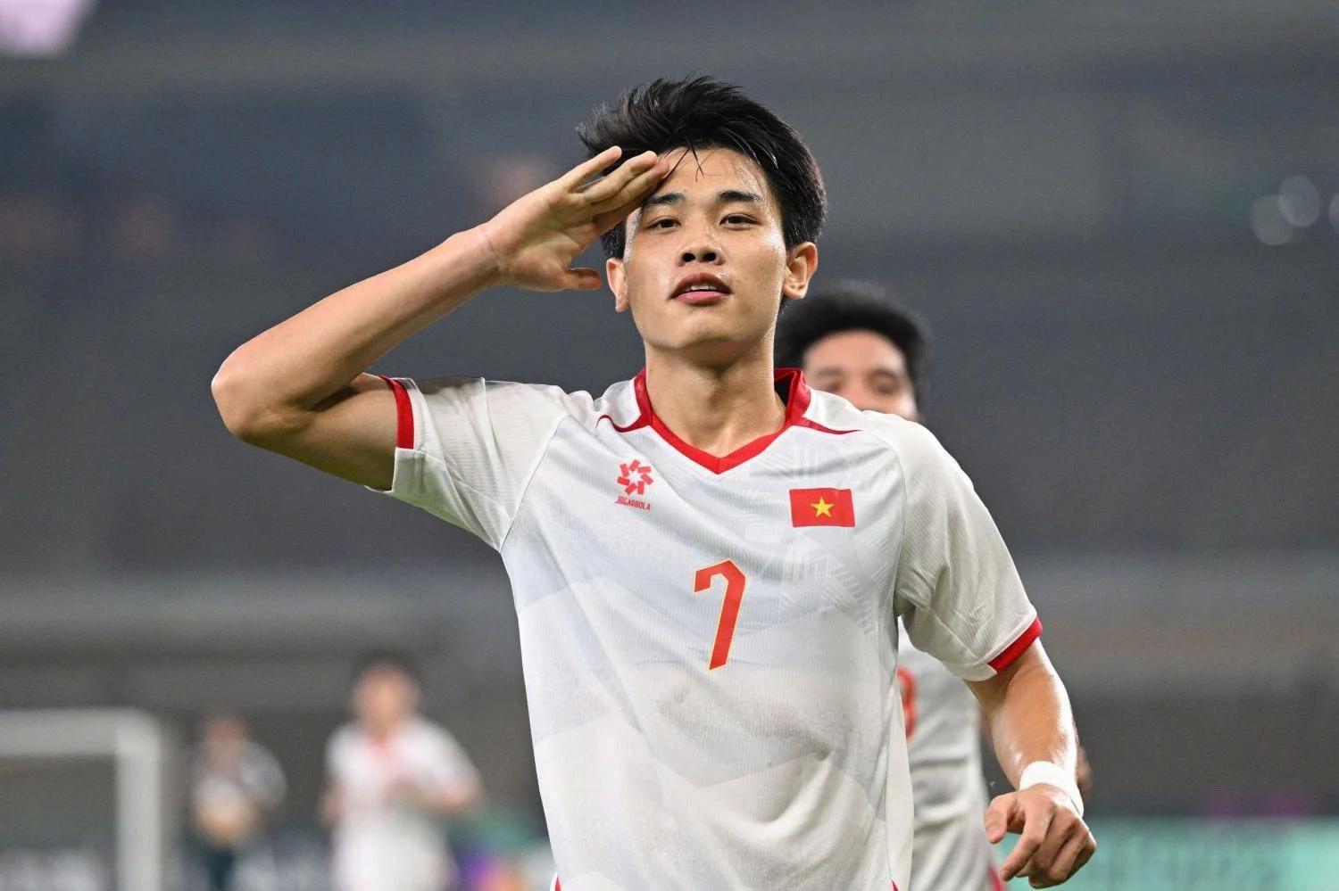 越媒:阮庭北伤势恢复迅速,有可能在对阵中国的比赛中首发