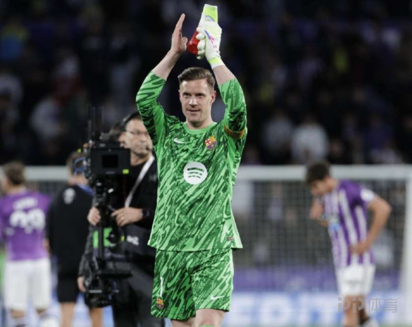 每体：特尔施特根今早来到巴萨基地 向队友和工作人员告别