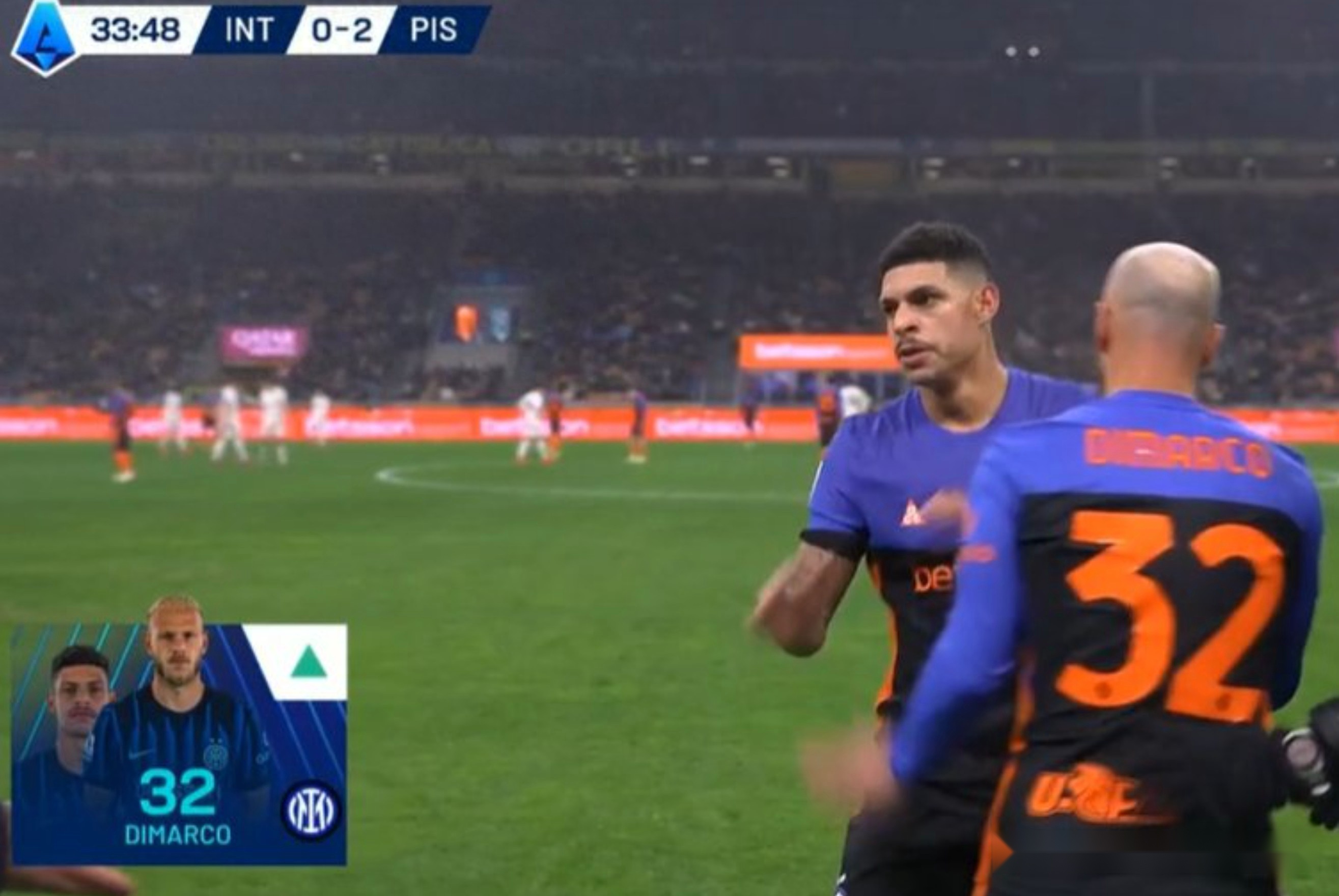 国米暖心之举力助两“罪魁” 教练尝试新右翼是在施压高层？