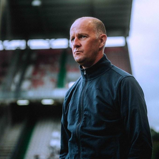 官方：梅斯主帅勒米尼昂下课，前助教塔沃诺接任