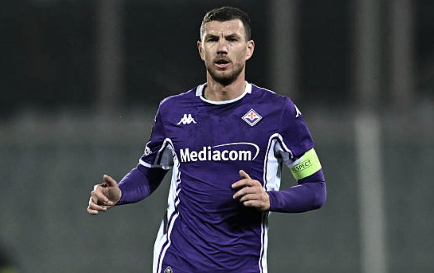 目前年薪超200万欧，德天空：哲科去沙尔克04的最大障碍是钱