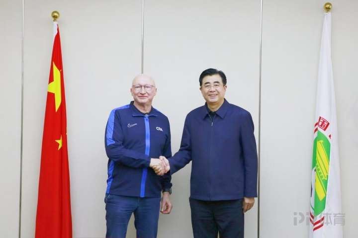 官方：范-普维尔德出任中国足协技术总监