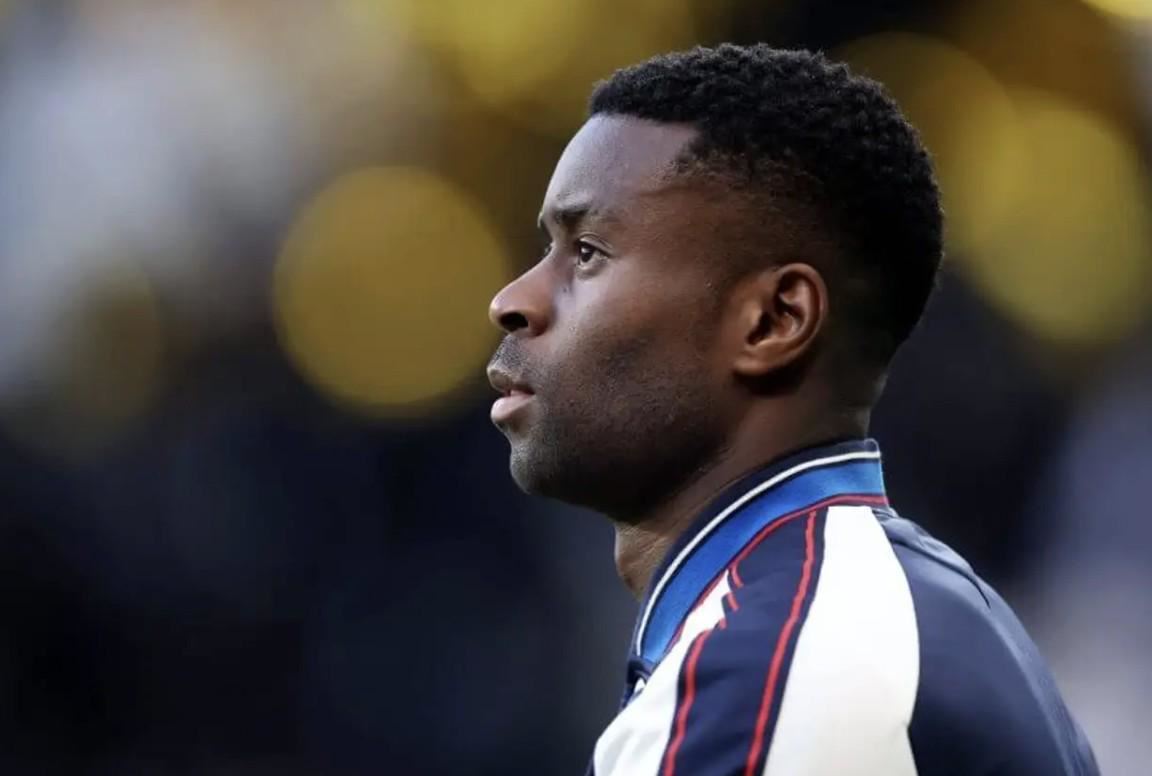  TA：格伊是市面上最稳妥的中后卫选择，曼城签下他属于捡漏