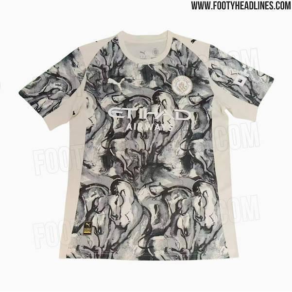 曼城官方：下周二发布马年特别球衣；据悉为米色+密集马头图案