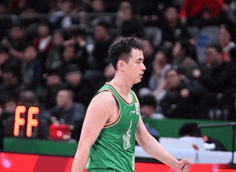 辽宁3连败！分差全在5分以内！全队无关键球能力，被高诗岩防哑火