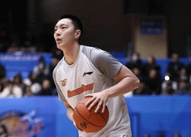 广东104-76战胜四川 球员评价：3人优秀，3人及格，4人低迷