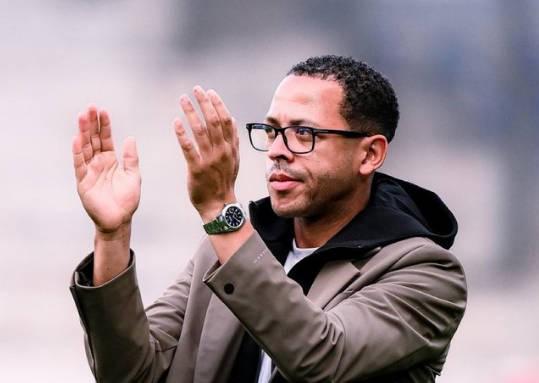 切尔西换帅后取得4胜1负,仅英联杯半决赛首回合2-3不敌枪手