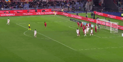 第62分钟，德温特禁区头球破门，米兰1-0罗马