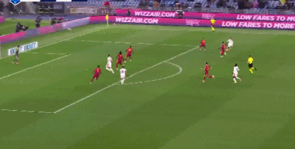 半场战报：罗马0-0米兰，马伦错失良机，科内造险