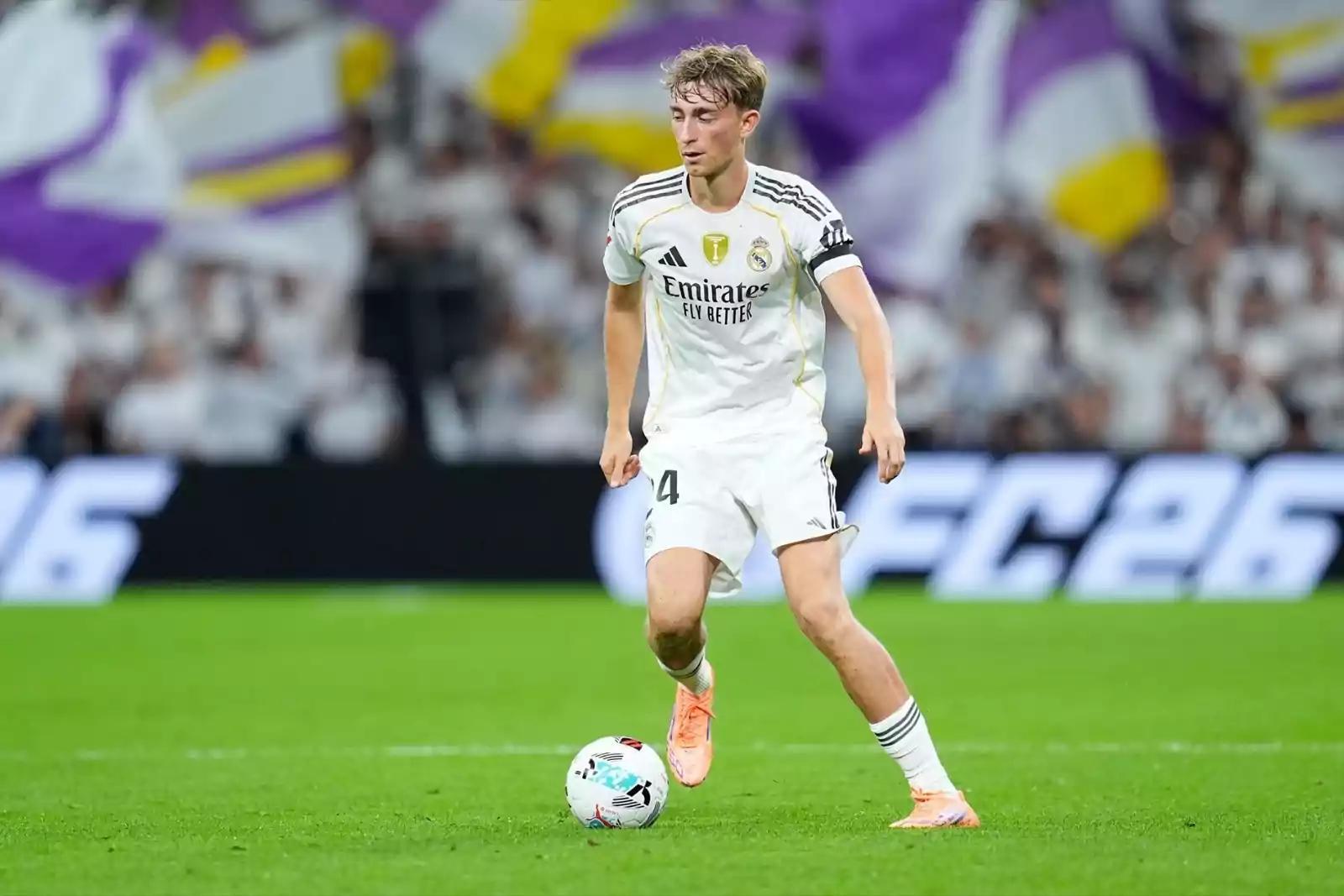 伯恩茅斯总监:赫伊森是目前唯一一名可能赢得金球奖的中后卫