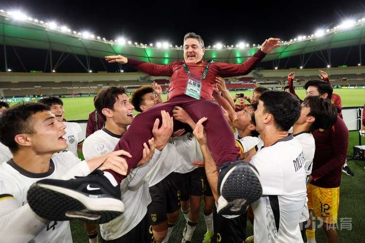 中国足协转载人民日报评论：中国足球向下扎根，向上生长