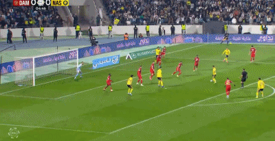 第5分钟，科曼助攻，加里卜晃开空间低射破门，利雅得胜利1-0领先