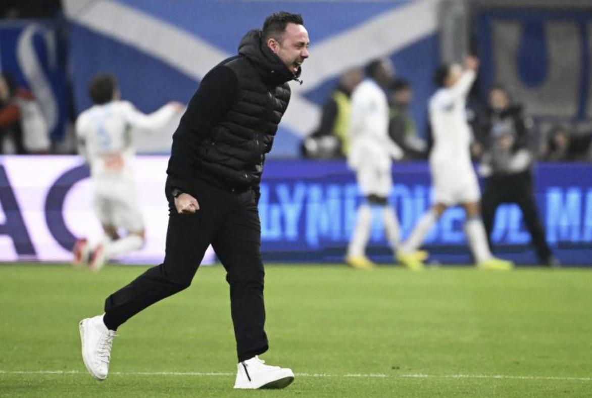 德泽尔比讽刺记者：如果我有法国护照，事情可能会不一样