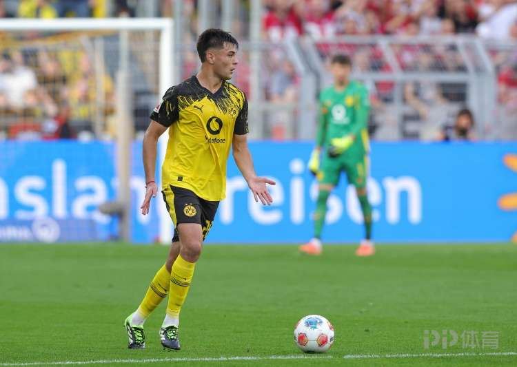 多特官方：阿根廷中卫安塞尔米诺结束租借，提前返回切尔西