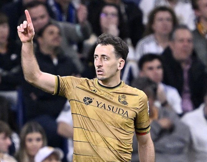  奥亚萨瓦尔：希望能够参加世界杯；2000万买奥斯卡松太过仓促